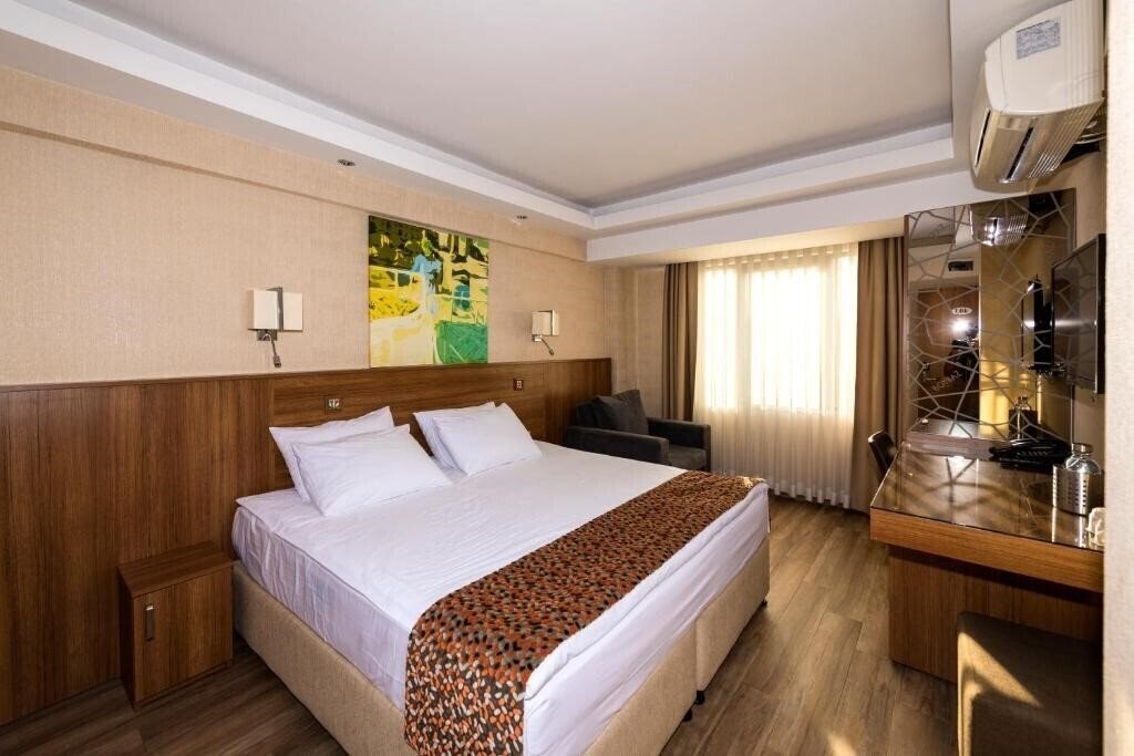 Bguest Hotel Boutique 3* суреті