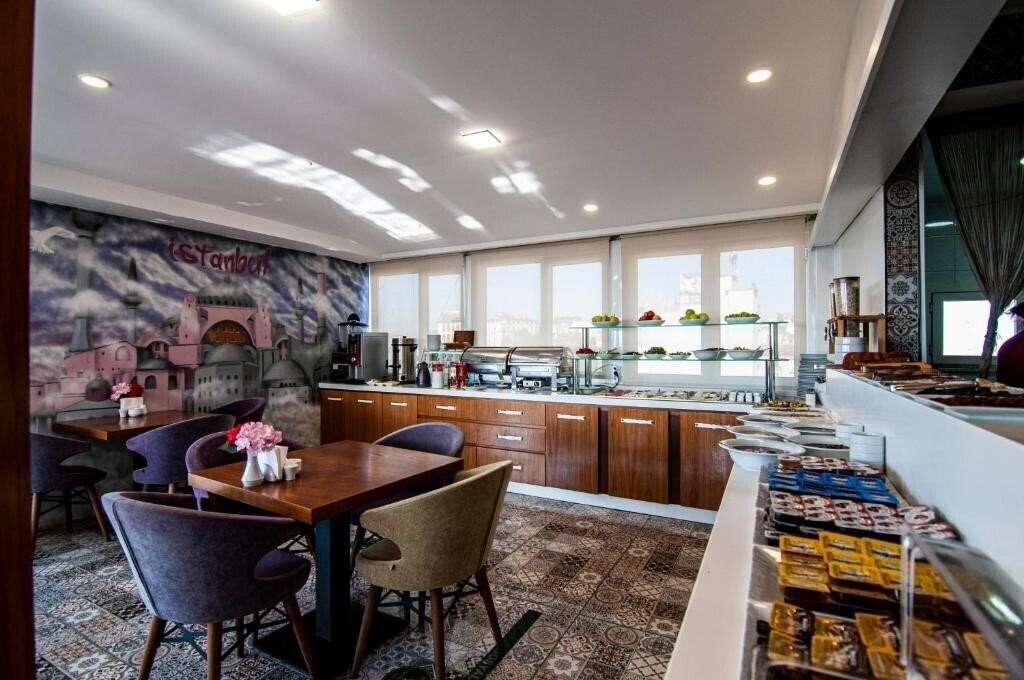 Фотография Lapis Inn Hotel & SPA (ex. Ambassador Hotel) 3*