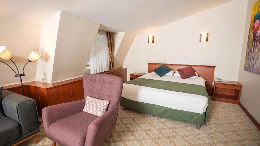 Отель Golden Siyav Hotel (ex. Golden Rest Hotel) 3*