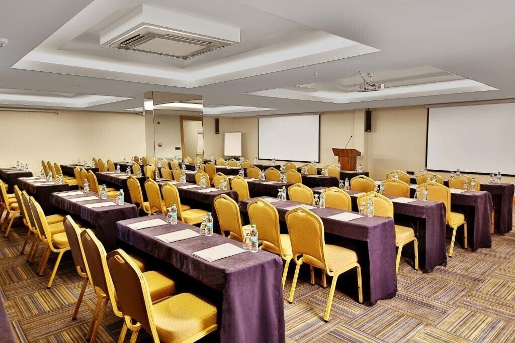 Bof Hotels Ceo Suites Atasehir 5* суреті