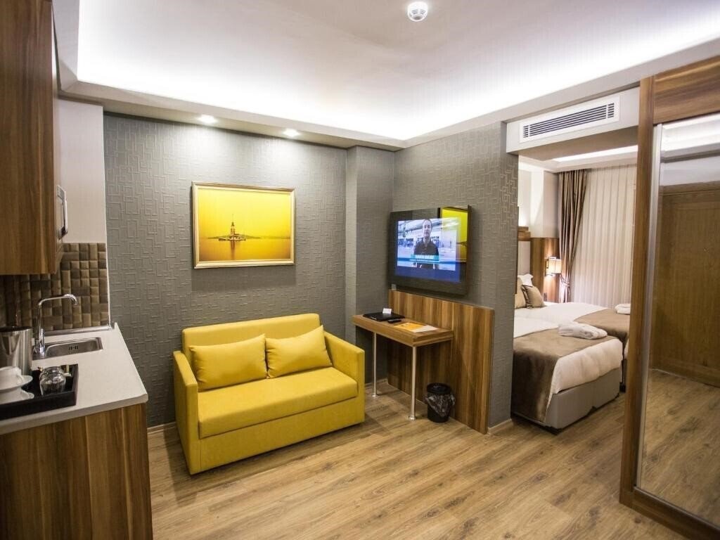 Фотография Beyond Style Hotel (ex. Bonne Sante Hotel, Suite Home Istiklal Butik) 3*