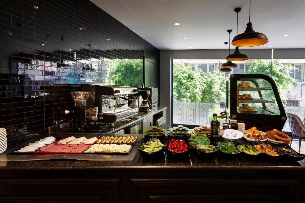 Фото Guner Business Hotel 3*