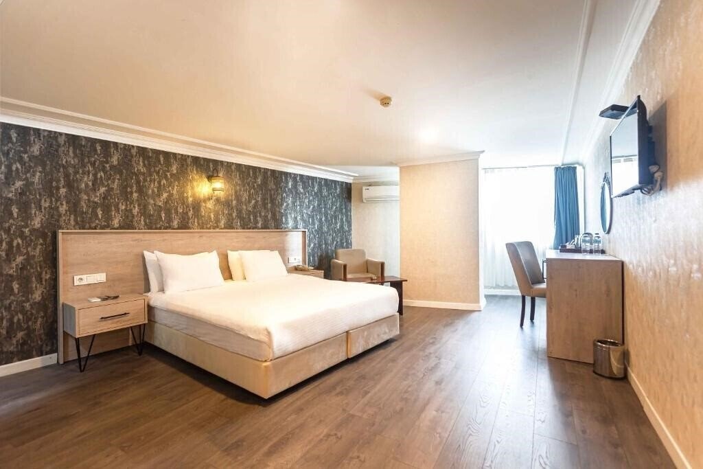 Отель Lysa Hotel 3*