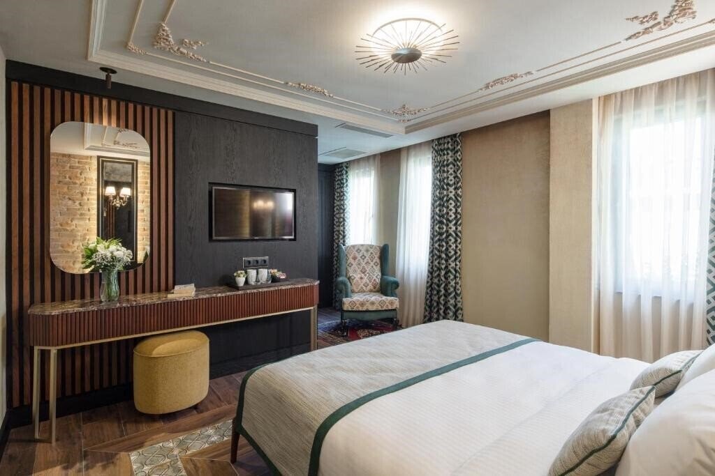 Фото Tria Hotel 4*