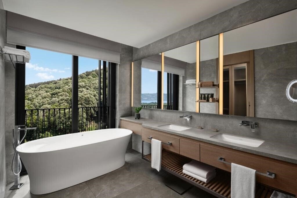 NG Enjoy 5* фотосуреті