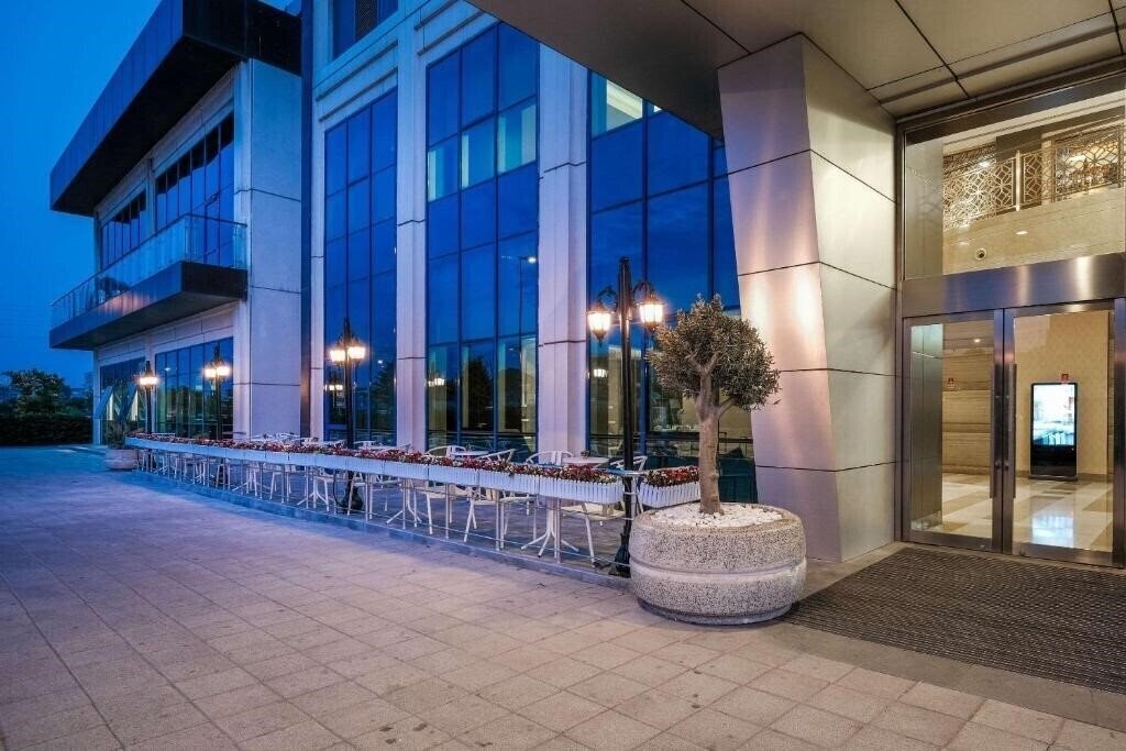 Clarion Hotel Istanbul Mahmut Bey 5* фотосуреті