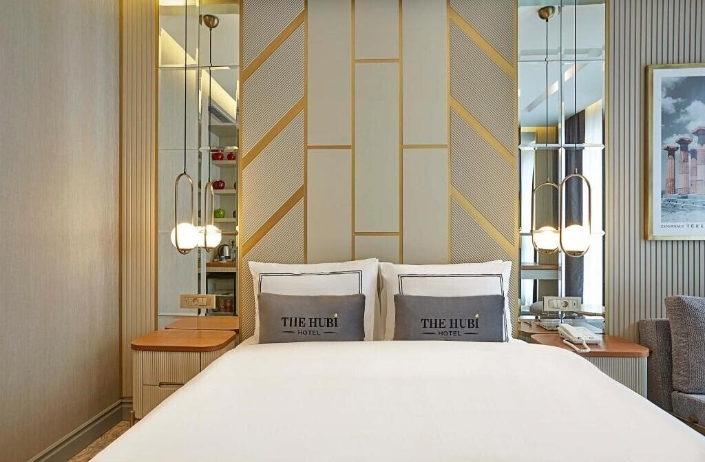 The Hubi Hotel 4* суреті