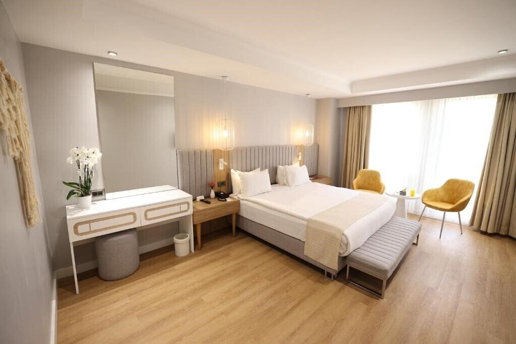 Nova Plaza Prime Hotel (ex. Sundance Hotel Istanbul, Holiday Inn Istanbul Airport Hotel) 5* суреті