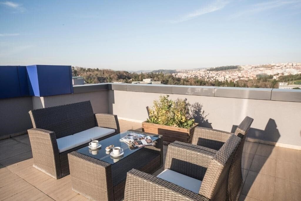 Изображение Holiday Inn Express Altunizade 3*