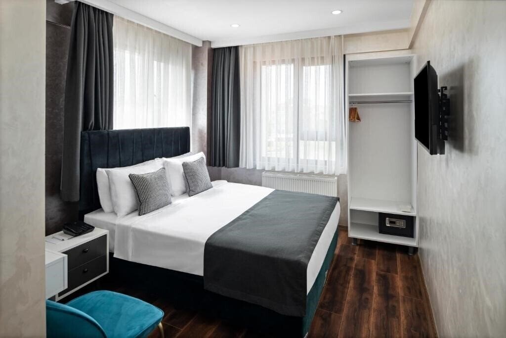 Отель Istanbul Efes Hotel 3*