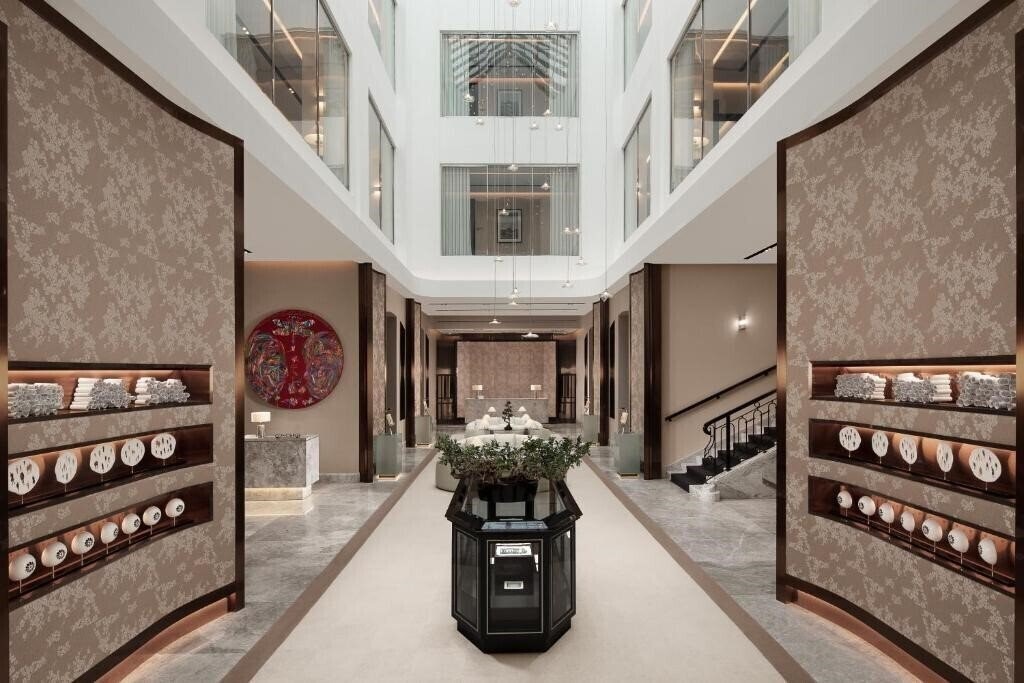 Изображение Sanasaryan Han, A Luxury Collection Hotel 5*