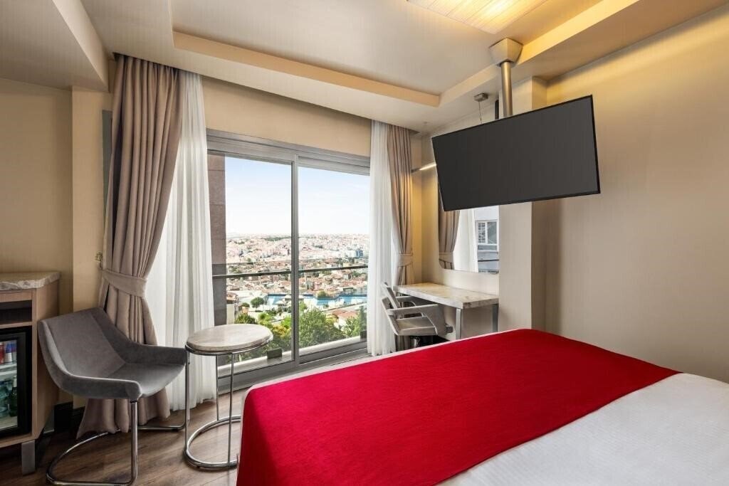 Ramada by Wyndham Istanbul Pera (ex. The Peak) 5* суреті