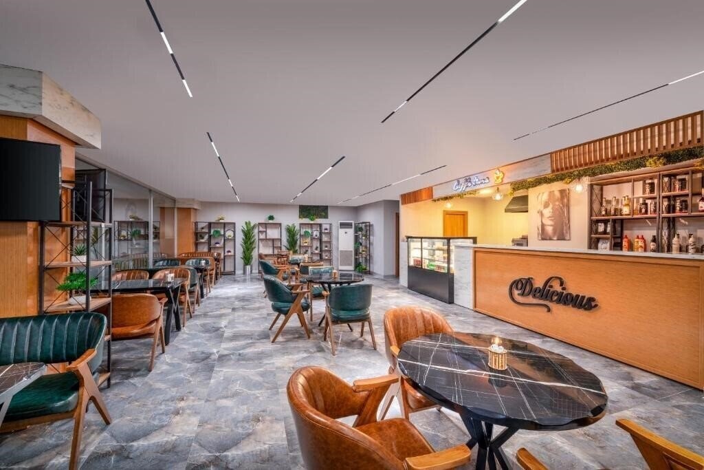 Фото Elite Port Hotel 3*