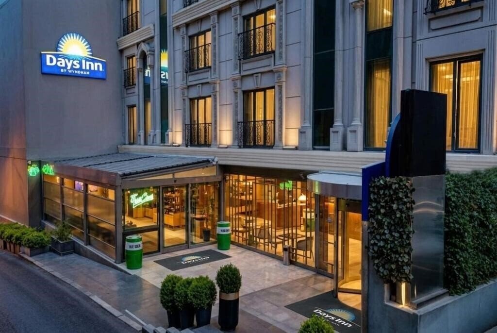 Картинка Days Inn by Wyndham Istanbul Bomonti 4*