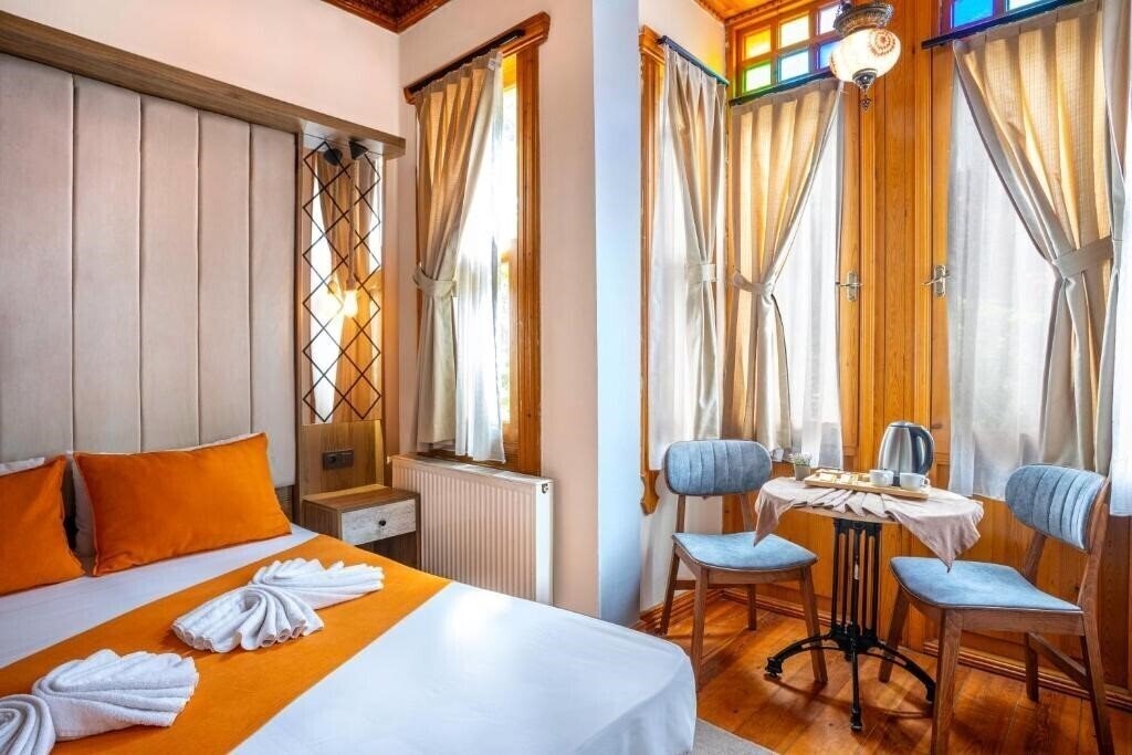 Отель Astra Boutique Hotel 5*