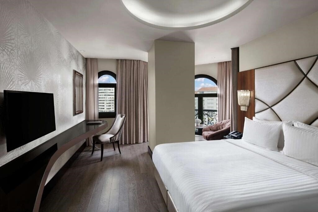 DoubleTree by Hilton Istanbul Gayrettepe (ex. DoubleTree by Hilton Istanbul Esentepe, Biz Cevahir Hotel Istanbul) 5* фотосуреті