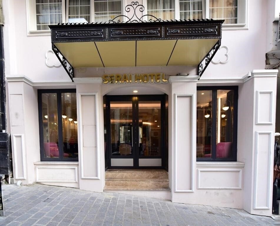 Отель Serai Hotel 4*