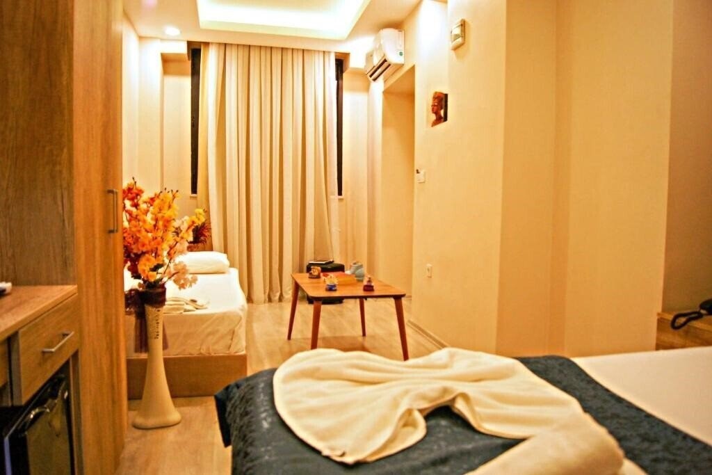 Destinia Pera Suites 4* суреті