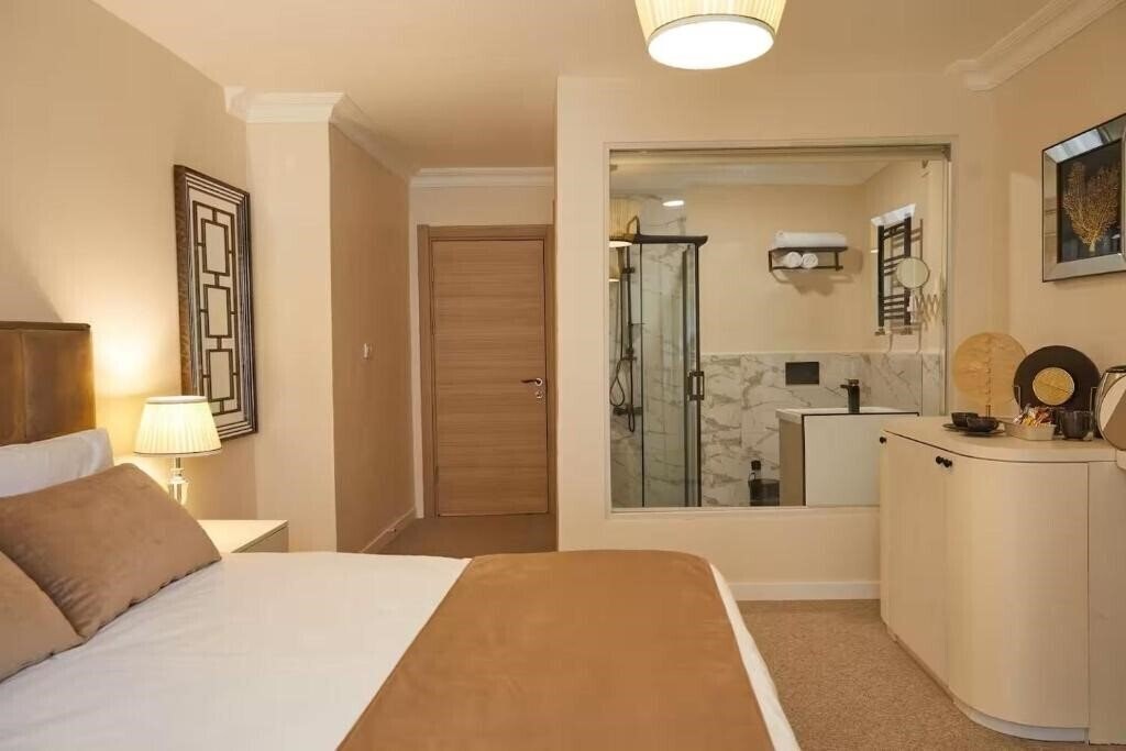 Фото Kaira Hotel & Aparts (ex. Kaira Apart 1, Beyoglu Apartmani) 3*