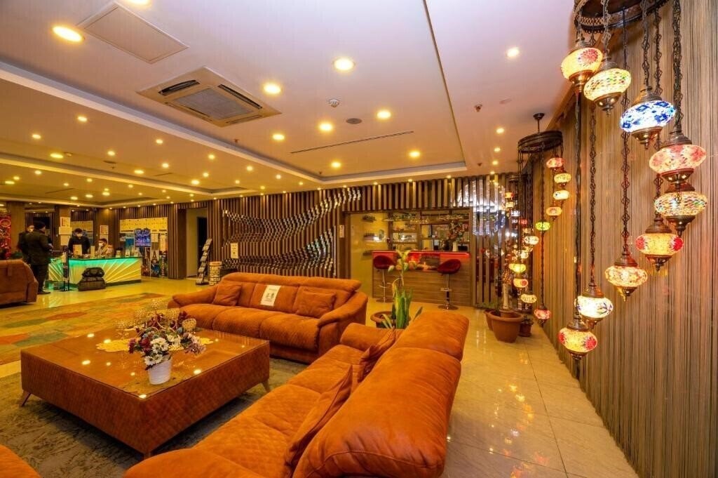 Фотография Grand Palace Hotel Bahcelievler 3*