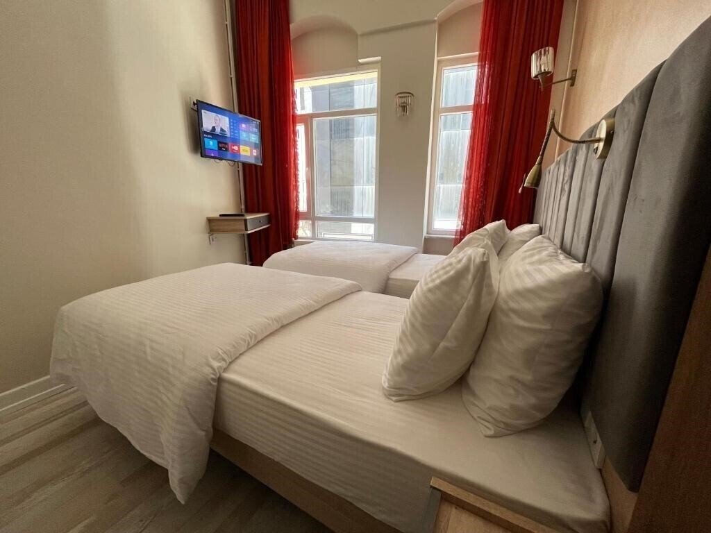 Картинка Genoa Port Hotel 2*