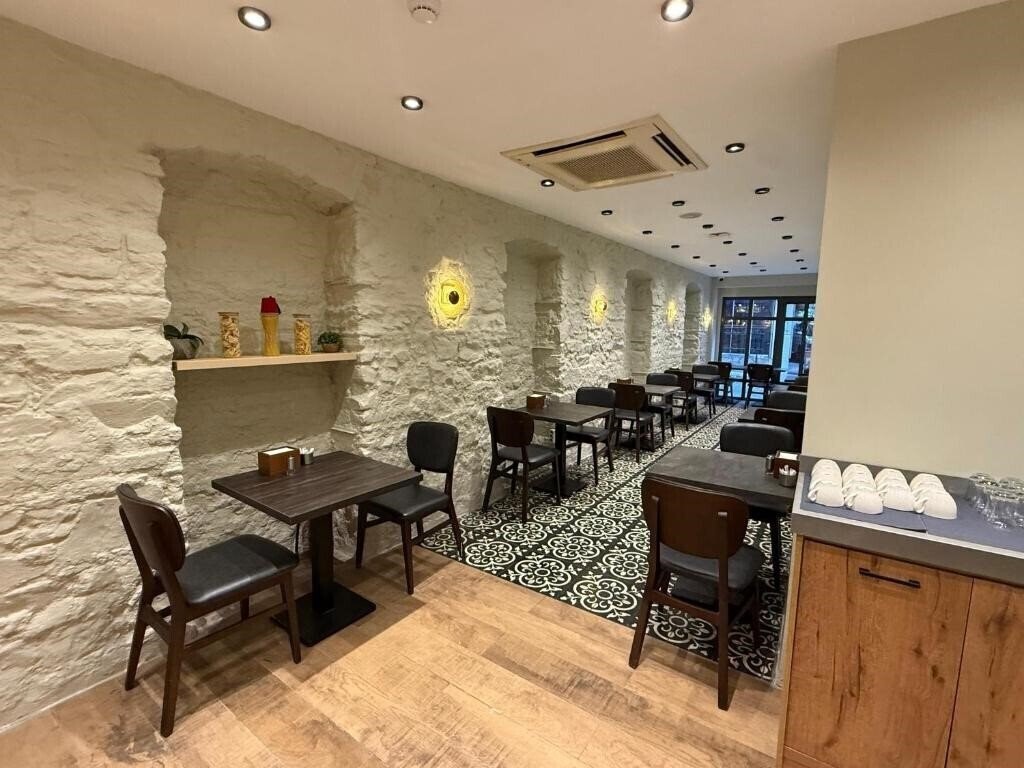 Plat Inn Hotel Taksim 3* суреті