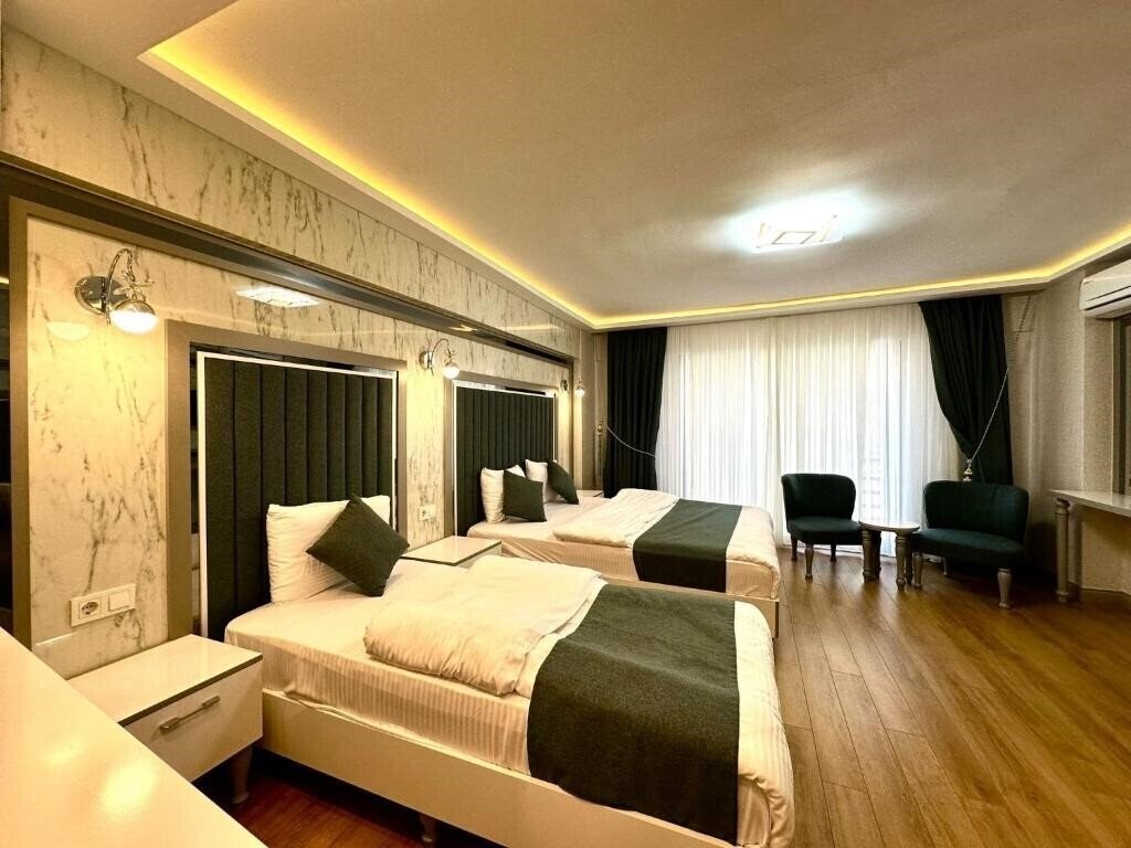 Фото Gazelle Suites 4*