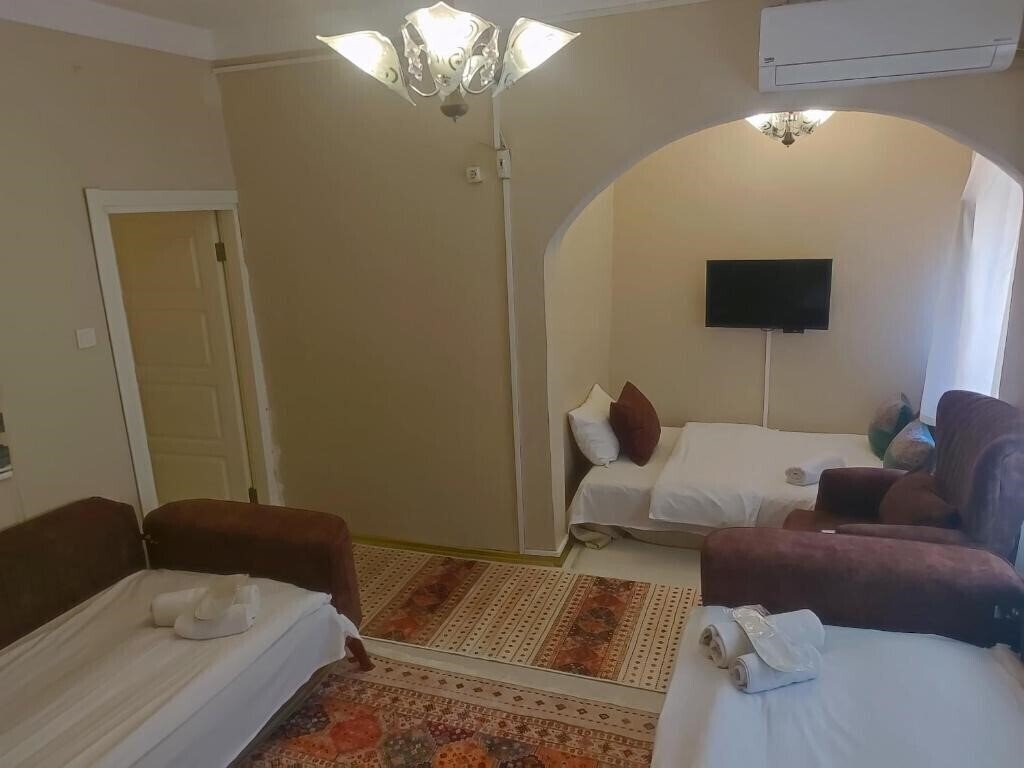 Hotel Antique 2* фотосуреті