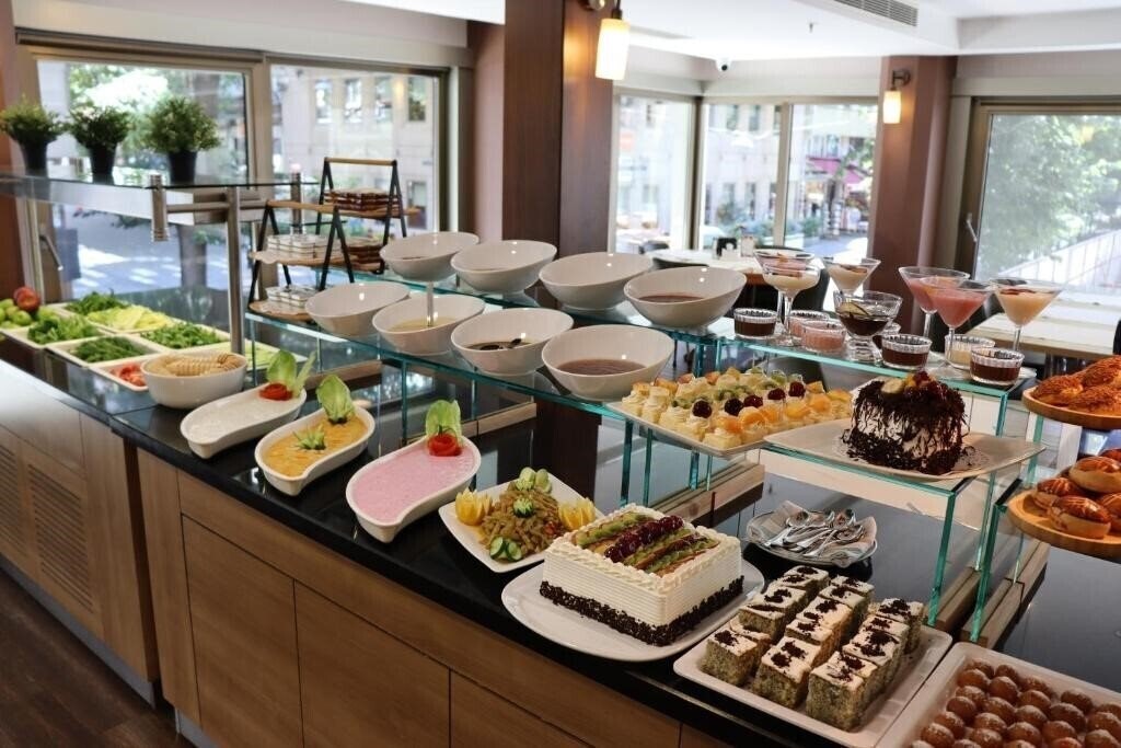 Riva Hotel Taksim 4* фотосуреті