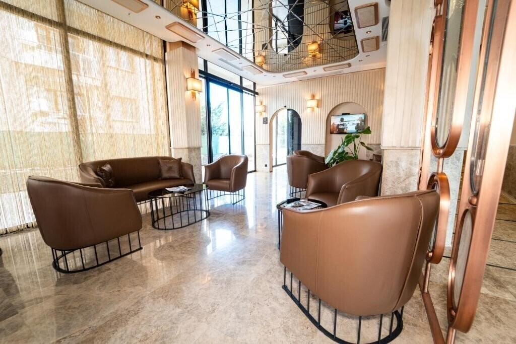 Отель Educity Hotels & SPA 3*