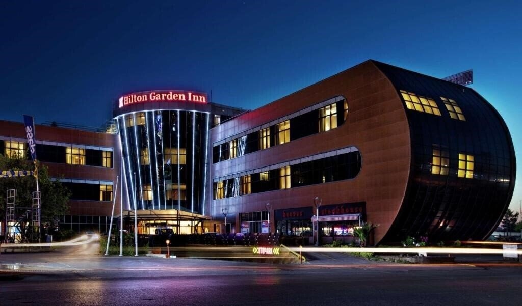 Отель Hilton Garden Inn Kocaeli Sekerpinar 4*