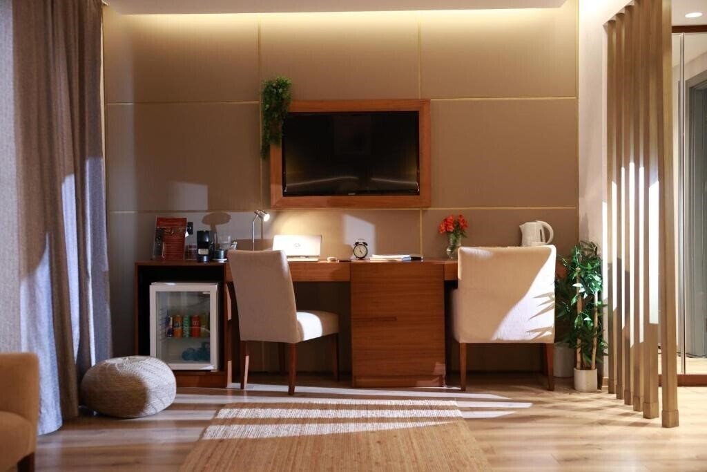 Nova Plaza Crystal Hotel (ex. Crystal Hotel) 4* суреті