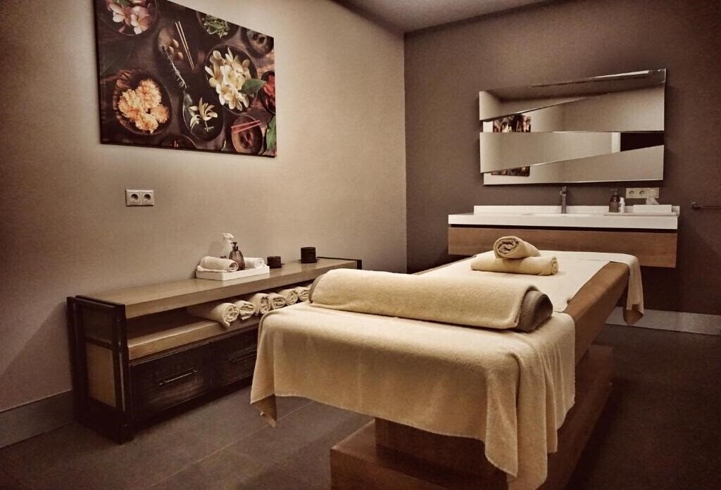 Картинка Eresin Hotels Topkapi (ex. Barcelo Eresin Topkapi) 5*