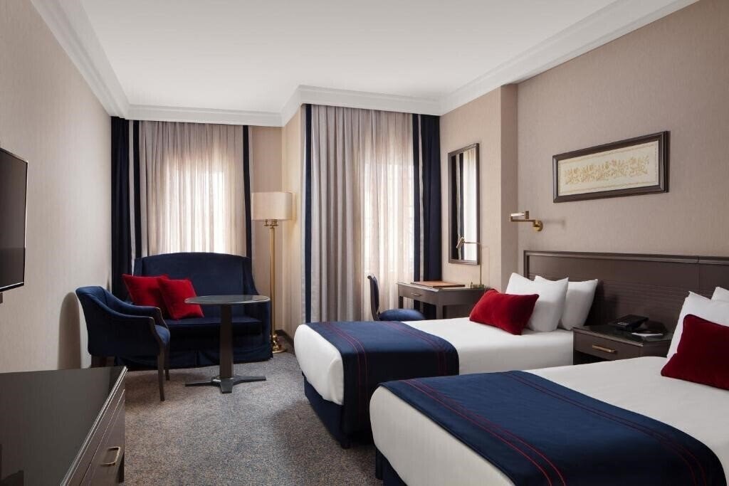Фото Grand Cevahir Hotel 5*