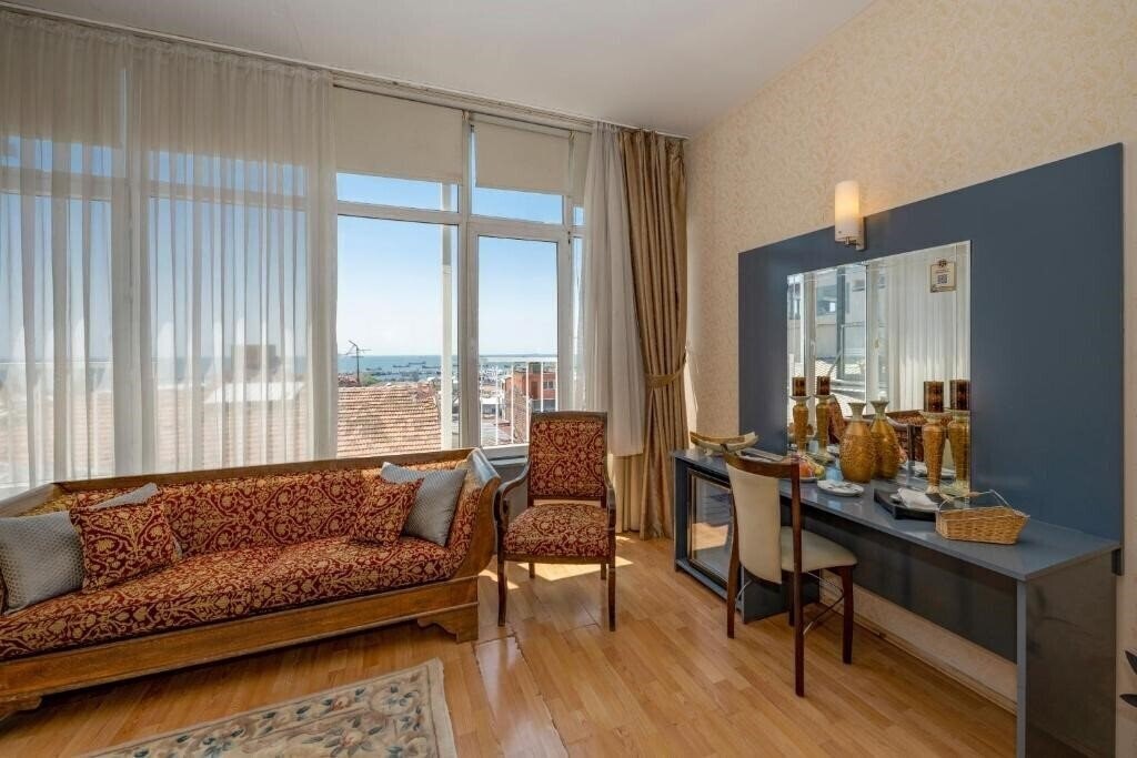 Отель Grand Ons 3*