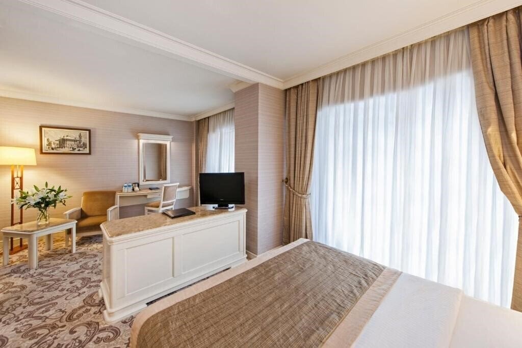 Изображение Elite World Comfy Istanbul Taksim (ex. Elite World Prestige Hotel, Elite World Comfy Taksim) 4*