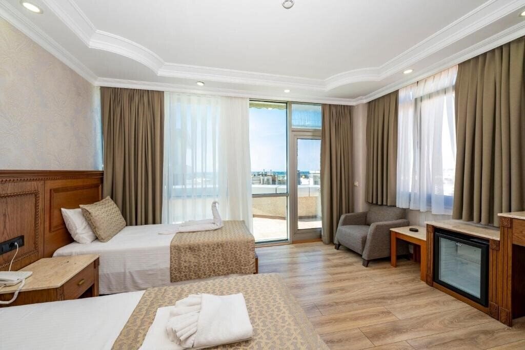 Отель Dalan Hotel 3*