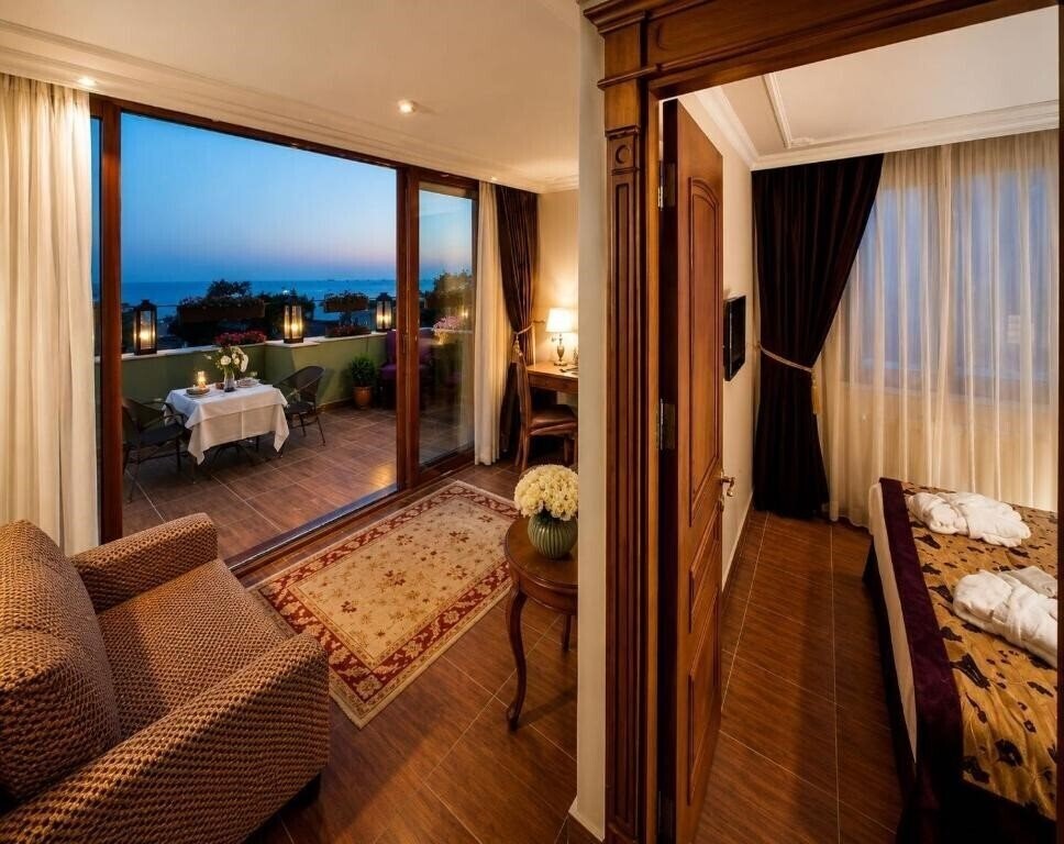 Фото GLK Premier The Home Suites & SPA 4*