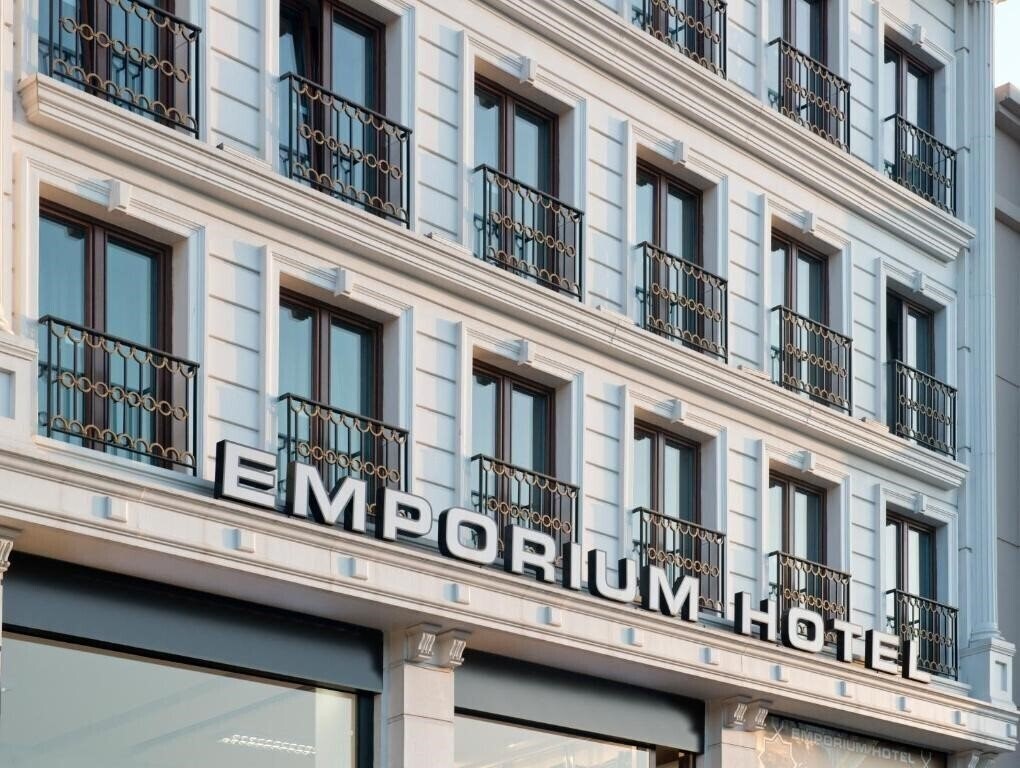 Emporium Hotel 4* қонақ үйі