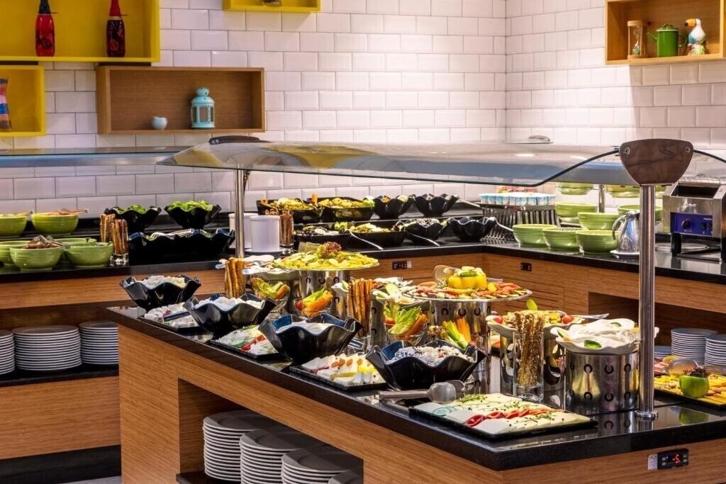Holiday Inn Sisli 5* фотосуреті