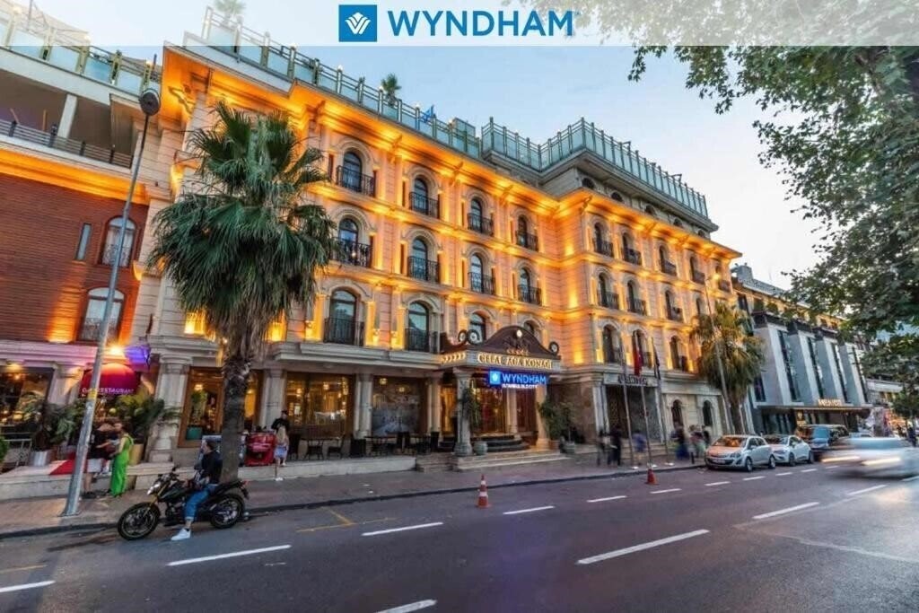 Отель Wyndham Istanbul Old City Hotel (ex. Wyndham Istanbul Oldcity, Celal Aga Konagi Hotel, Celal Aga Konagi Metro Hotel) 5*