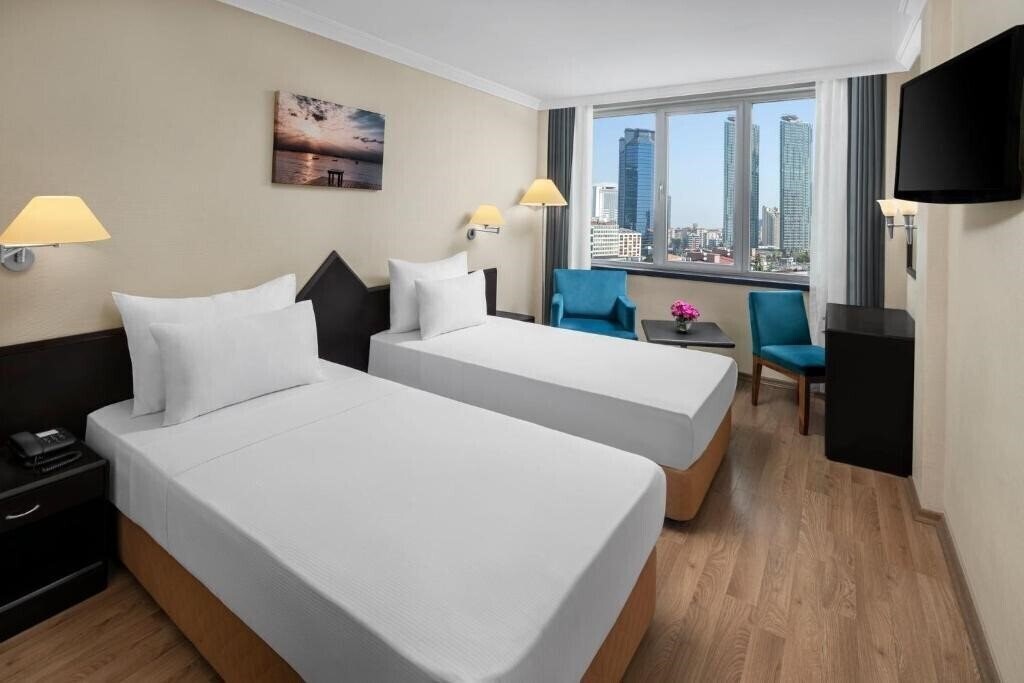 Отель Dedeman Hotel 3*