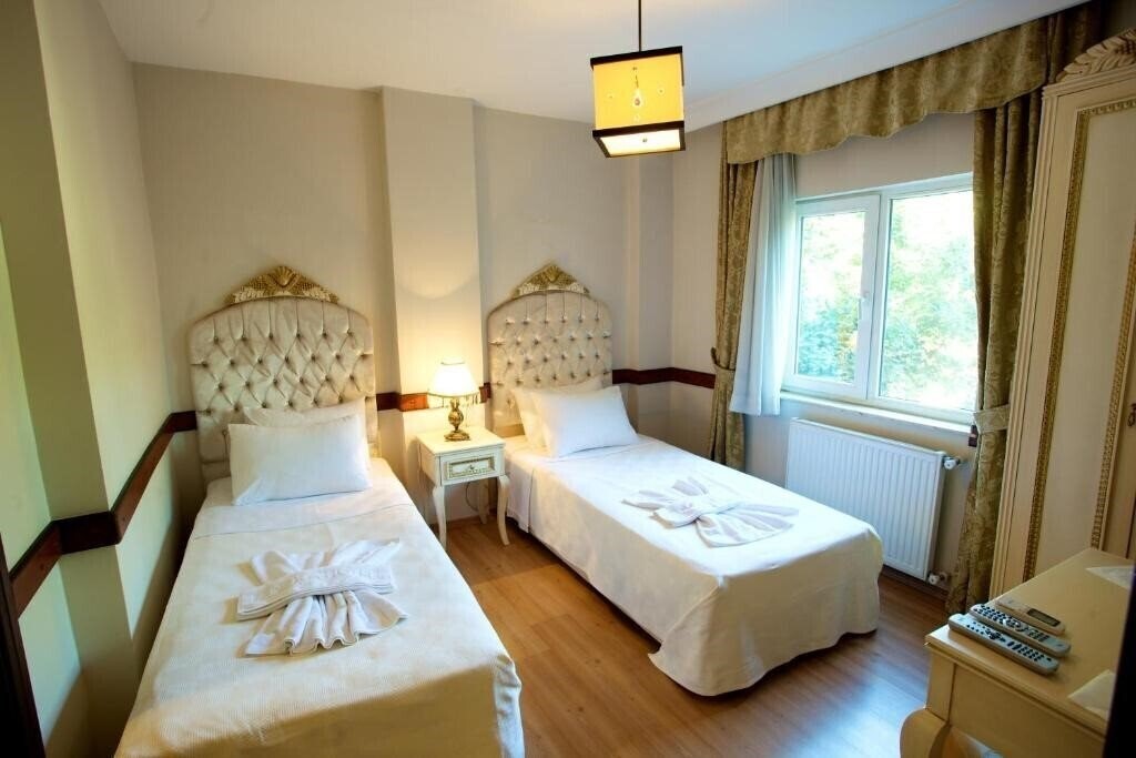 Отель Adora Hotel 3*