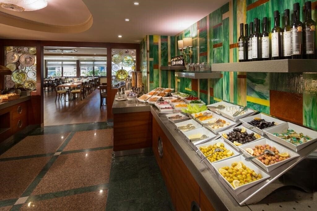 Фото Titanic Comfort 4*