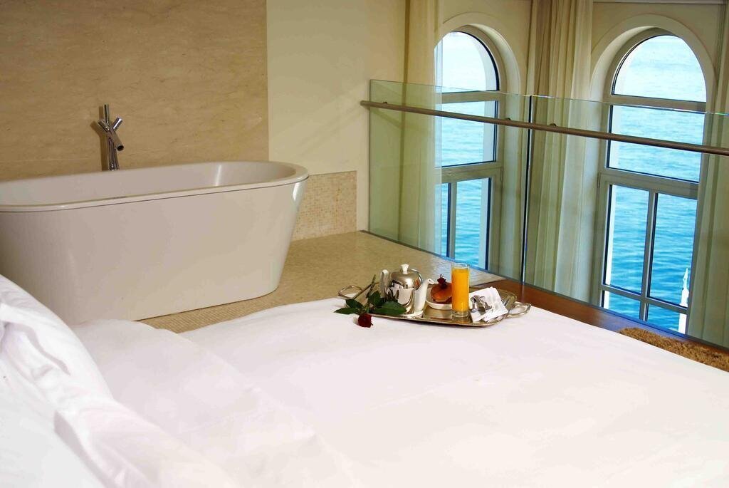 Фото Ajia Hotel 5*