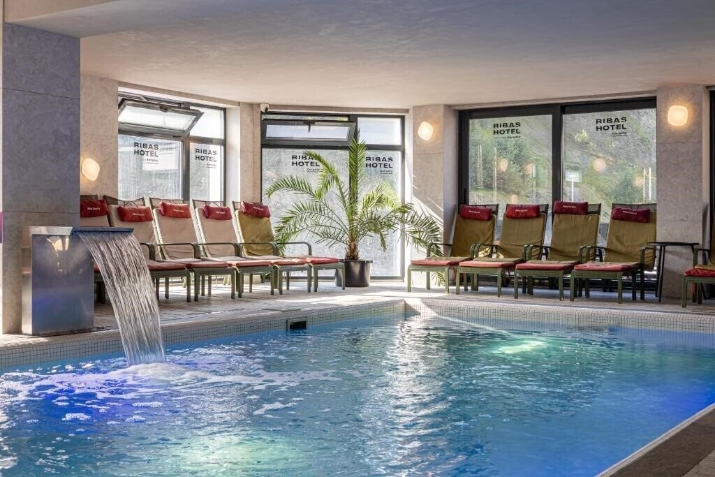 Ribas Karpaty 4* суреті