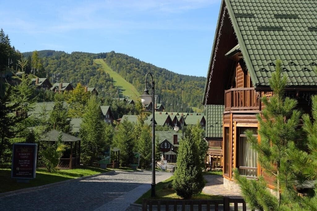 Bukovel Hotel 3* фотосуреті