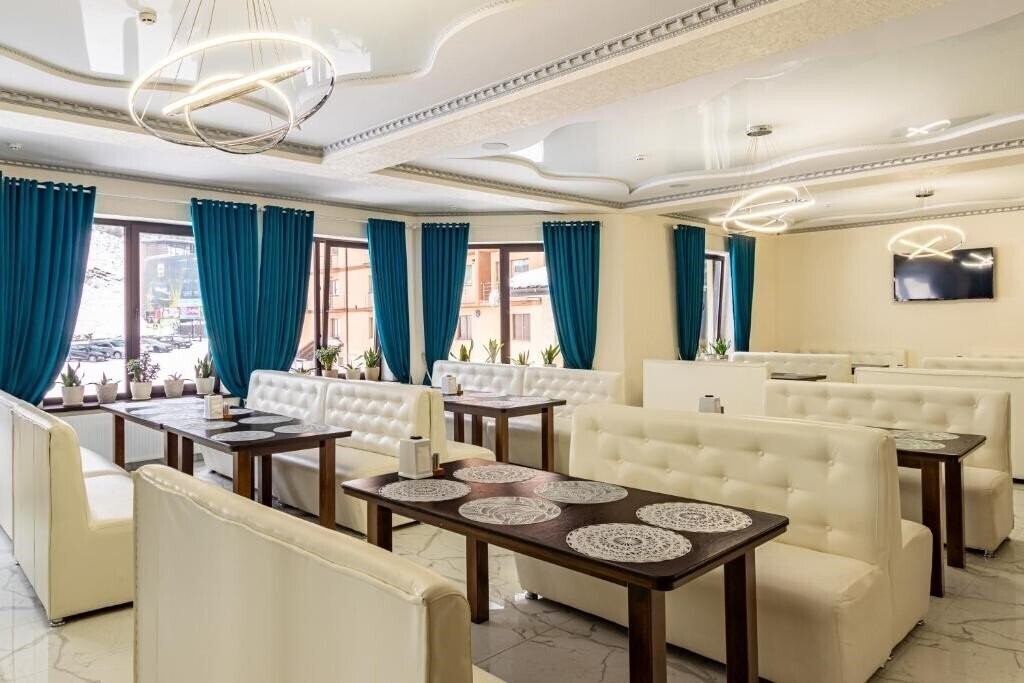 Изображение Mirage Bukovel 3*