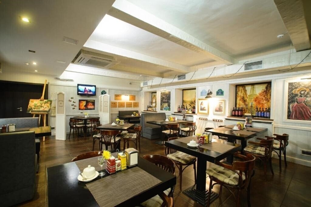 Reikartz Харьков 3* суреті