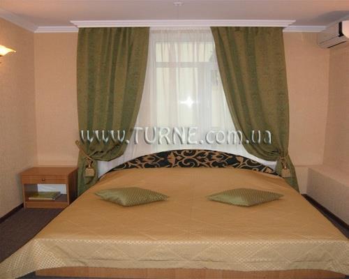 Отель Андреевская 3*